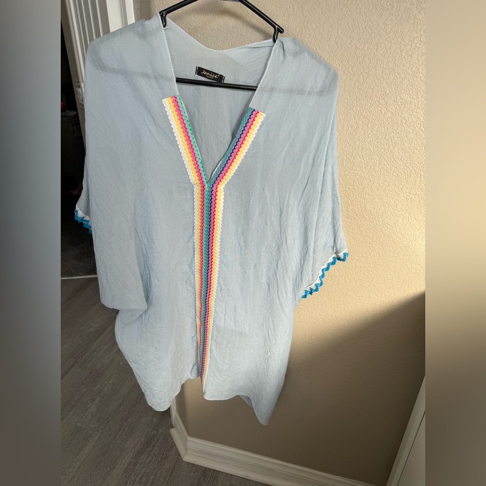 BEAUTIFUL BRAND NEW BOUTIQUE BLOUSE